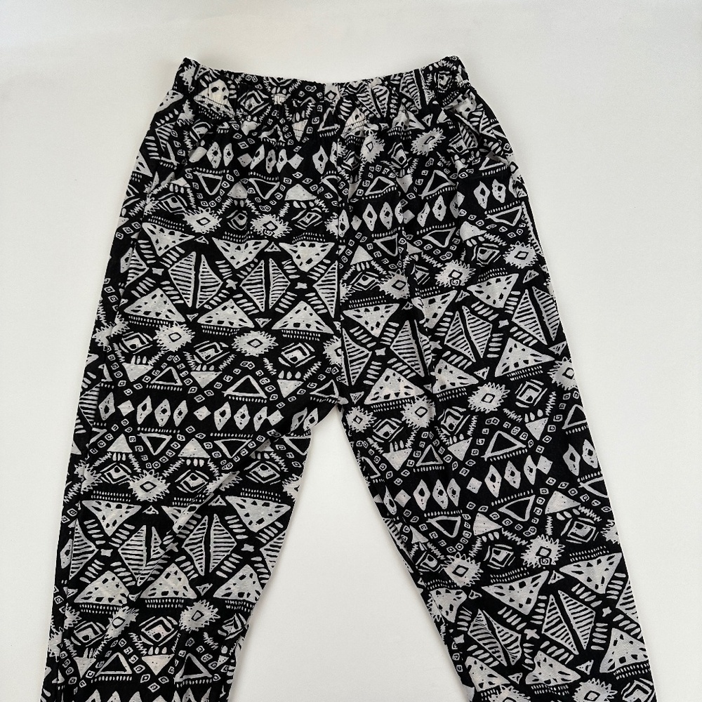Leggings Womens Black White Geometric Pattern